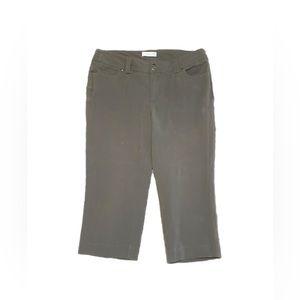 EUC Christopher & Banks Capris Size 12
